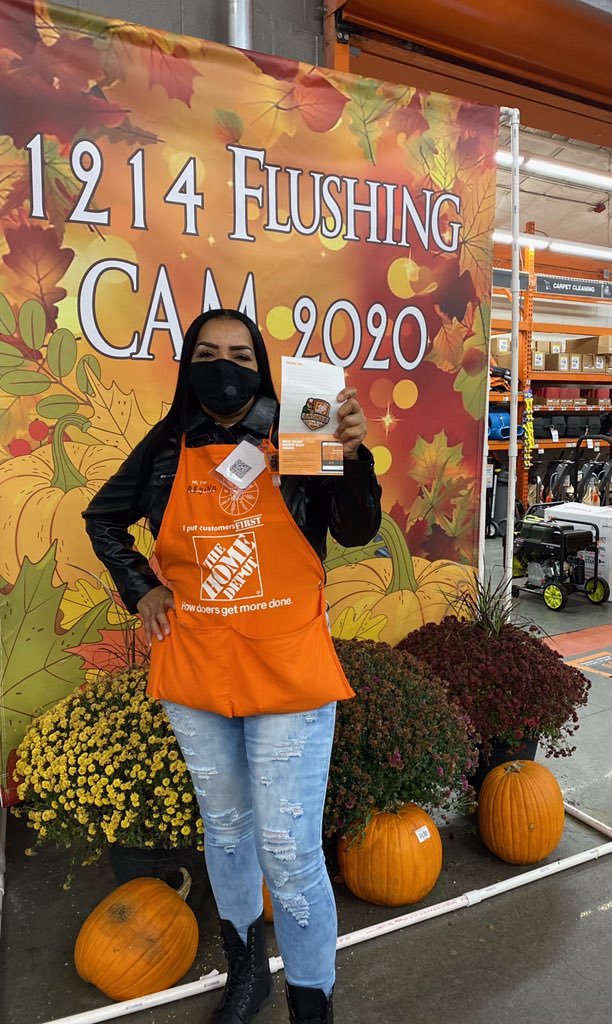 MarquesASMHD's tweet photo. Orange award for Regina and kadian great job #1214 cam month #acesnym #d332 https://t.co/UdpR8Z4ik6