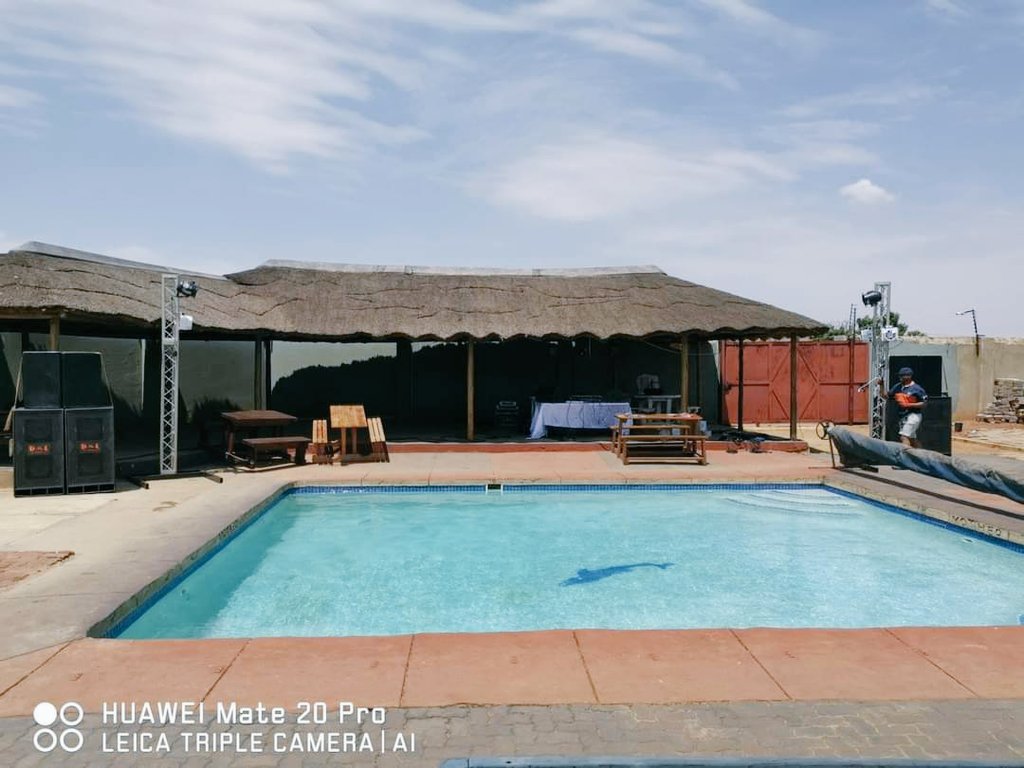 MsJonesDJ's tweet photo. On like donkey kong 💚💚💚
#gee_pxmsjones
#lockdownaftermath
#level1unlocked
#poolvibes
#bigfishvenues https://t.co/tNGXF7CqtU