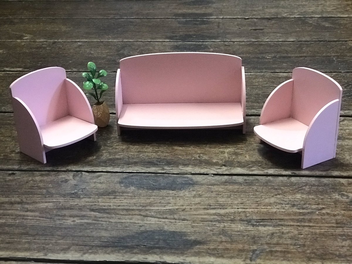 MiniCreationsSA's tweet photo. Laser Cut Barbie Furniture 🪑 
#WestCoast #SAMiniLand #MiniCreations #Hopefield https://t.co/NZnxcYKE4f
