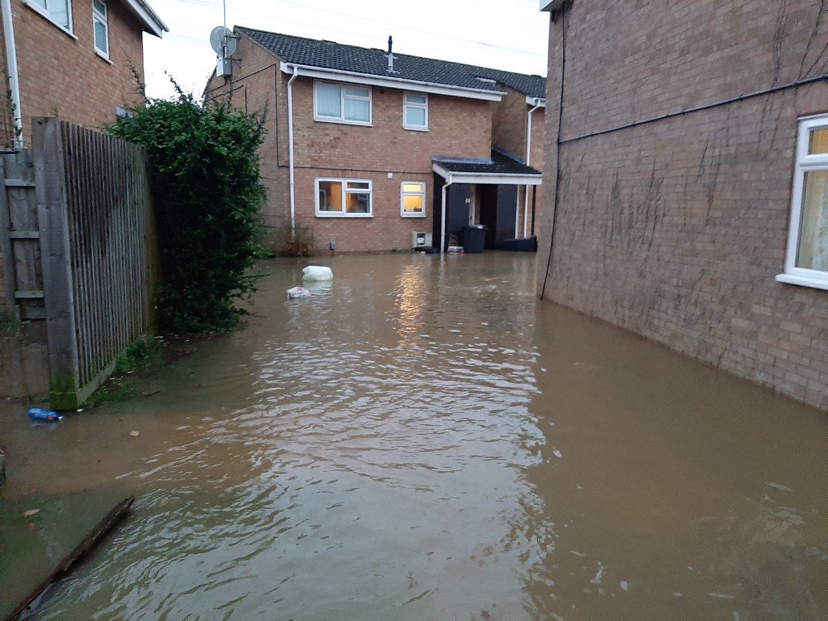 DWFireControl's tweet photo. We are currently dealing with large scale flooding due to a burst water main in Haydon Wick. Please avoid the area. @wiltshirepolice have implemented a road closure at the bottom of Thames Avenue. Expected to be for some time. https://t.co/hVJ66dXc2z