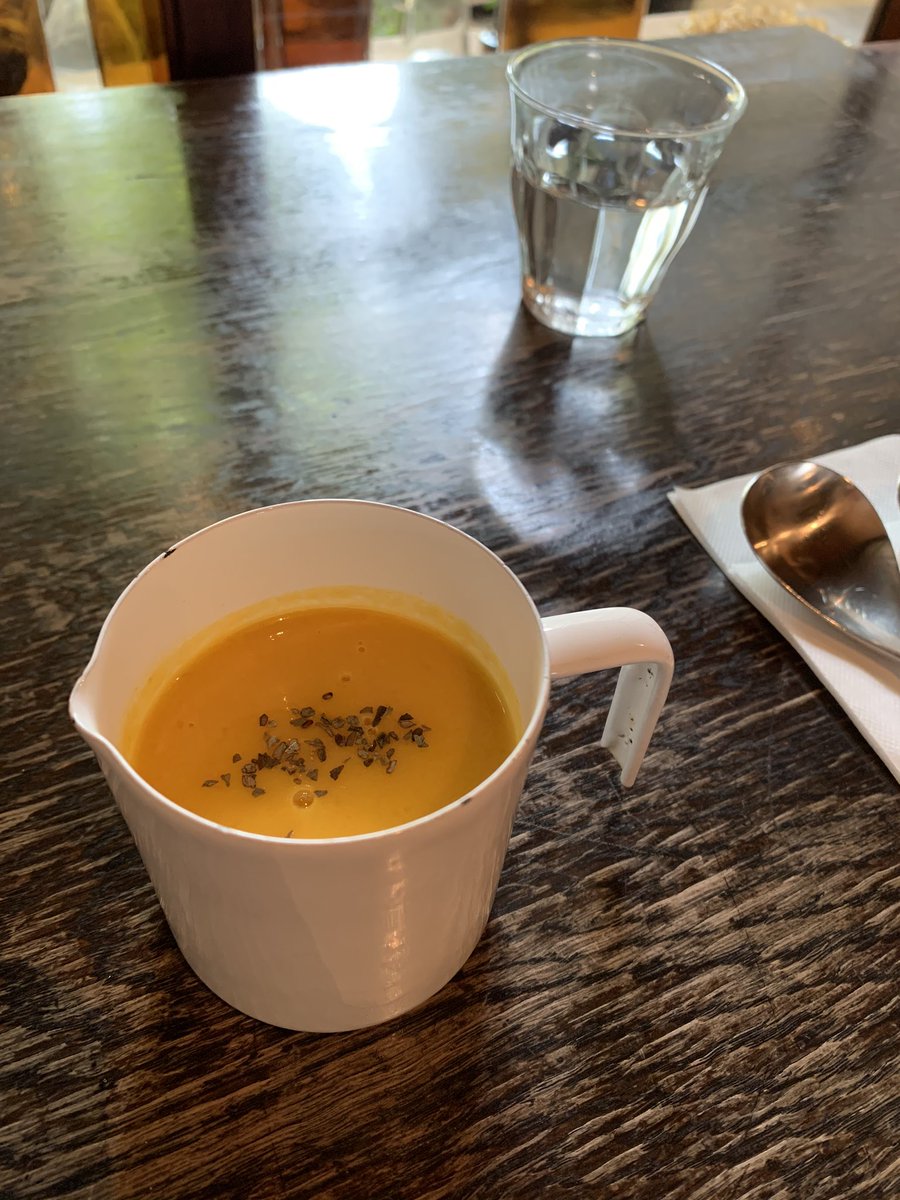 餅でした ミジンコブンコでカレー 毎度カレー食べたくて来るけどパンケーキもおいしいから毎回悩む でもカレー いわゆる関西から発生していったスパイスカレーという食べ物に最初に出会ったのがここかもしれない 餅でした ミジンコブンコでカレー 毎度カレー食べたくて来るけどパンケーキもおいしいから毎回悩む でもカレー いわゆる関西から発生していったスパイスカレーという食べ物に最初に出会ったのがここかもしれない