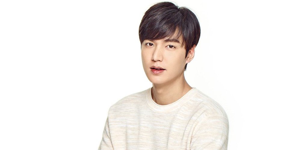 allkpop's tweet photo. Lee Min Ho launches official YouTube channel!
https://t.co/QlneyJvw37 https://t.co/lvlGH76A6o