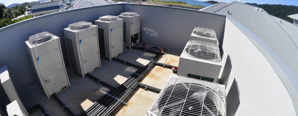 Jasonadams1970's tweet photo. @Eurocooling11 working across the Algarve https://t.co/sbt4Eg18EK