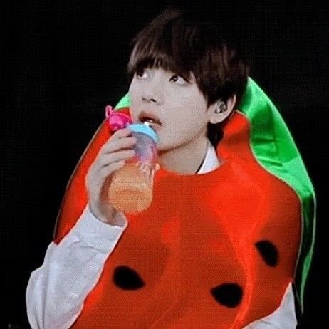 okay i wanna cutie watermelon tae