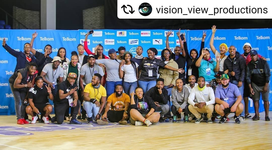 VV_Productions's tweet photo. Shout out to the amazing crew members who spent the better part of October bringing you the @telkomnetballleague 

For more of our services visit https://t.co/GUouk2jnWc 

#liveproductions #outsidebroadcast #crew #cameraoperators #directors #producers #eventmanagers #riggers #EVS https://t.co/Q0A4qcSJLB