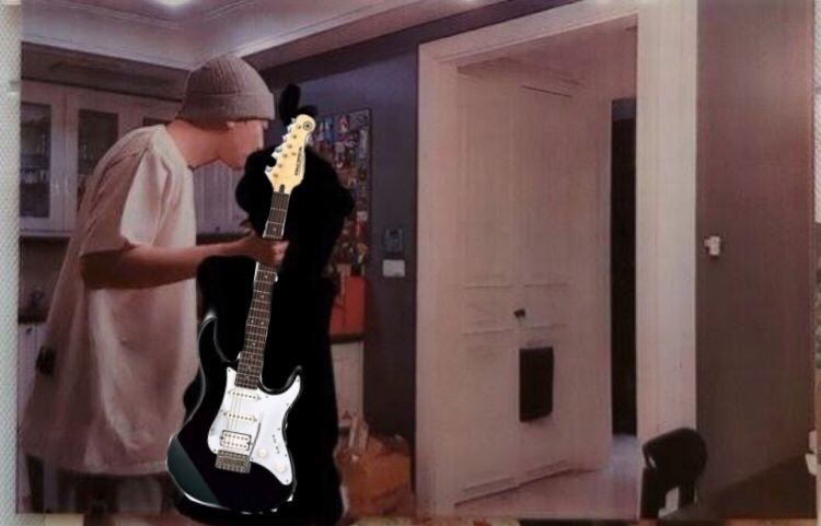 It& #39;s funny that some idiots can be able to believe a human neck is that thin! The way that if you replace the latters shadow with a guitar it makes more sense.