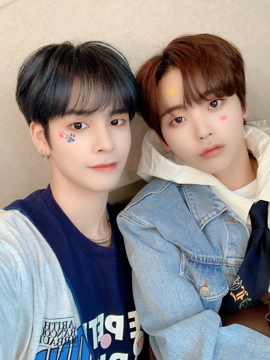 이건 셀카~🐶
#크래비티 #세림 #음악중심 #쭈니랑