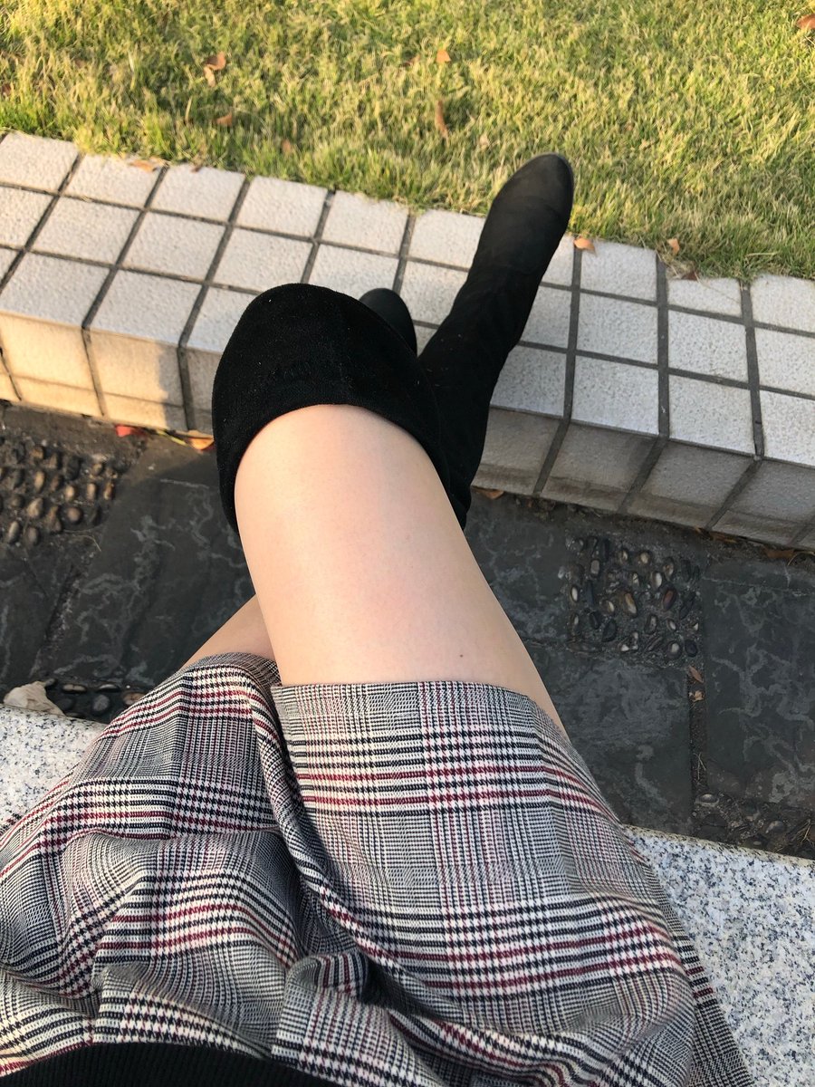 涞觅极光，涞觅柔情！长靴搭配伴侣！穿长靴选涞觅！@limerencem https://t.co/QBNMS3rqv1