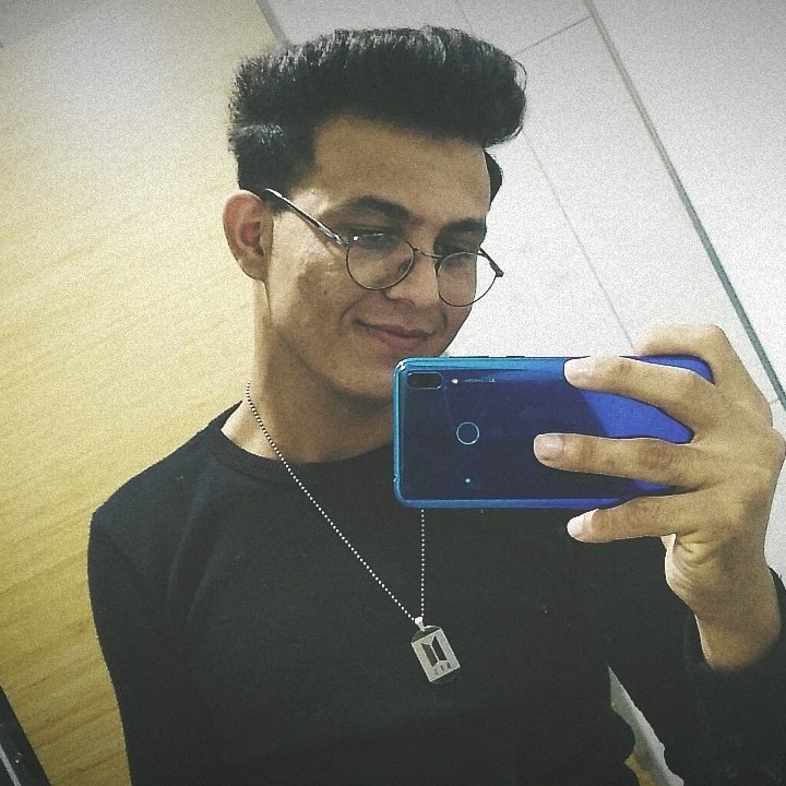 Yildizonline07's tweet photo. #YeniProfilResmi https://t.co/IYY7eaSx1s