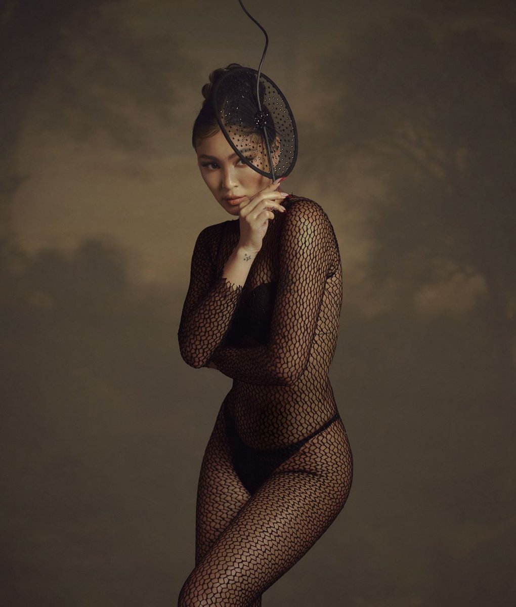 CARELESS_PH's tweet photo. 4 HOURS to Nadine Lustre’s Wildest Dreams Visual Album on CARELESS YouTube page 🔥

https://t.co/N02z4UJhVq

📸 @bjpascual 

#NadineWDVisualAlbum https://t.co/Yl3nQmSByk