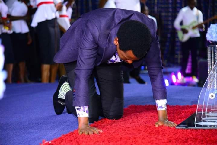 PLosojo's tweet photo. Immediately after finishing praying in the prayers mountain at 4am ,  I heard a voice telling me "it is done already ".

Type: it is done in my life too. https://t.co/GGtLXR8e68