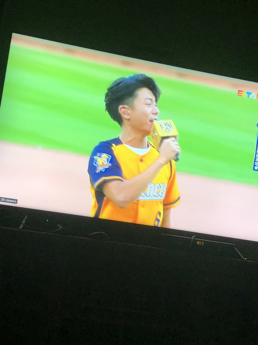 darthben03's tweet photo. Game 1 Coming Up!

#CPBL #TaiwanSeries https://t.co/siOQs4Owr6