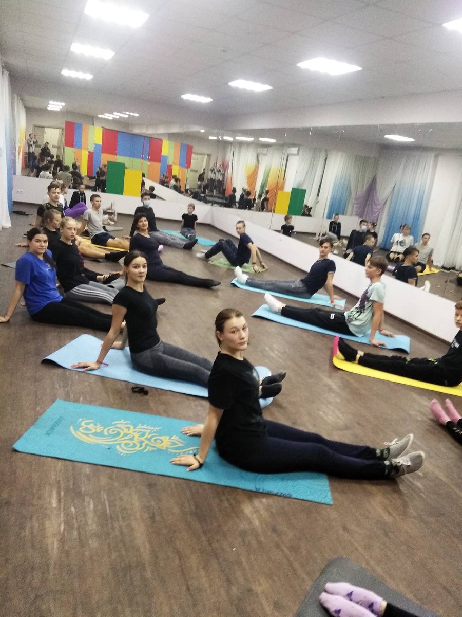 Спортсмены отделения танцевального спорта весело и с пользой проводят тренировочные сборы в загородном комплексе «Циалковский» <a href="/Depsporta_63/">Департамент физической культуры и спорта г. Самара</a>  <a href="/DvChekanov/">Дмитрий Чеканов</a>