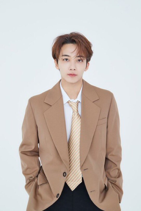 cheolhanzone's tweet photo. SVT x SEVENTEEN Mag
Describe Seventeen in 1 word 
#에스쿱스 : Light
#정한 : Youth

#SCOUPS #JEONGHAN #JEONGCHEOL @pledis_17 https://t.co/BXfhQkEevv