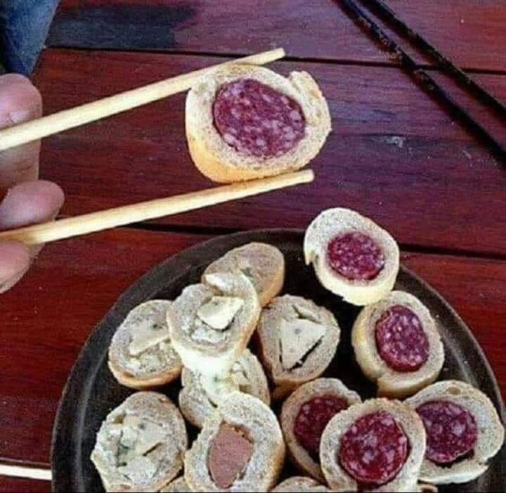 GHC_es's tweet photo. No entendemos cómo puede haber gente a la que no le gusta el sushi. 🍣
Buen fin de semana, gift hunters. https://t.co/cDF7deKbvE