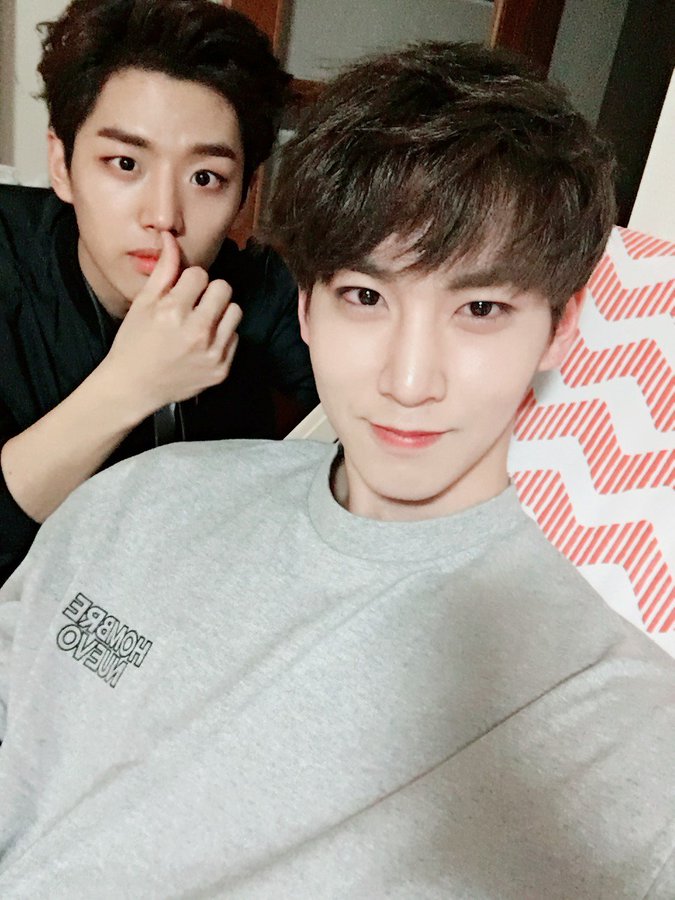  161013 •  #PENTAGON    #SHINWONFancafe update with Hongseok