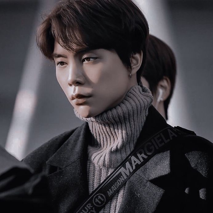 ROOT edisi on ts.
On ts 1 Minggu.
•Mutualan?rt/like
•fmbst?dm/ketemuan di tele
.
.
. #root #rootrp #anakrp #roleplayerindonesia #roleplayers #JOHNNY #NCT127 #roleplayeraccount #Cakrabahrama #mutualan #rootrpw