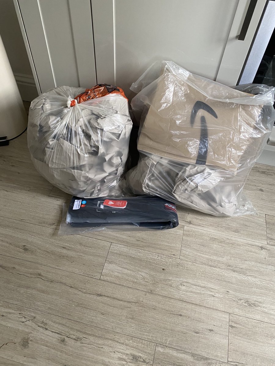 Mikeavelo's tweet photo. ⁦@AmazonUK⁩ quick follow up. See tennis ball on the left, for comparison on size. Right, all the waste generated by an item that could have been folded -item in the floor. Please change this. Not good for your business, the environment or customers. #amazon #packaging https://t.co/S7lbHwCRR0