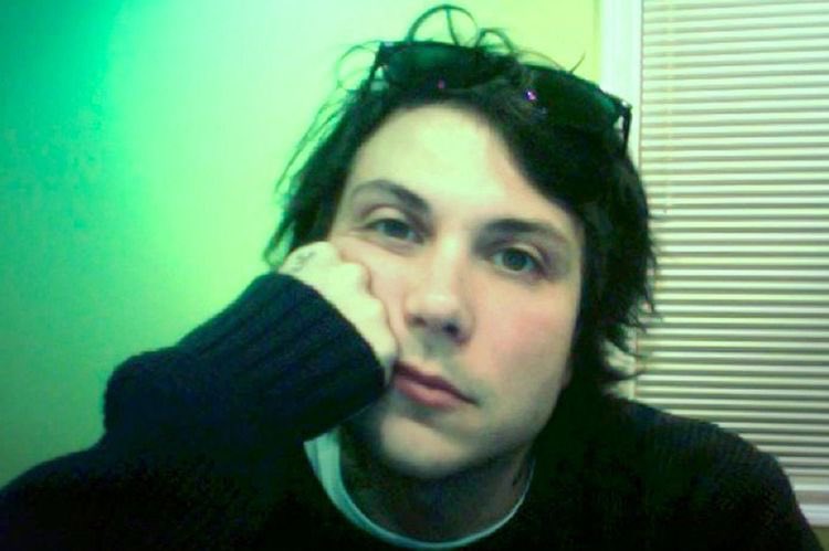 Happy birthday to frank iero and frank iero only 