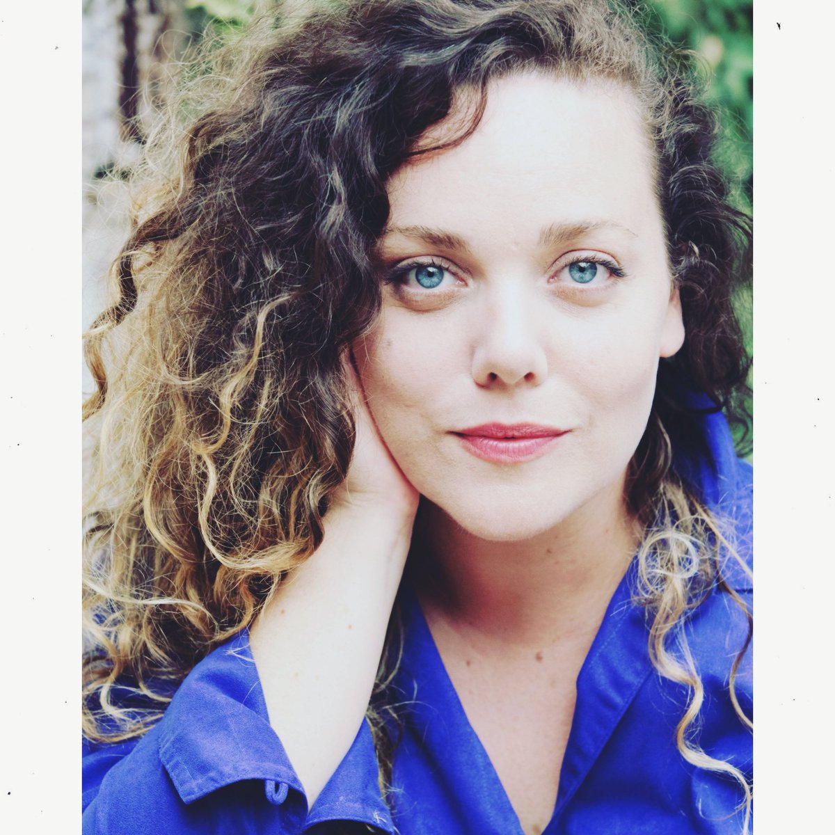 MadeleineBesson's tweet image. Beautiful day, even w/ everything crazy going on, I choose to see the beauty in all, even in my own anger or that of others. Seeing how every moment is precious, and perfect just the way it is. Grateful to be here at this time. Powerful day.
CHOOSE LOVE. Blessed🌕Samhain