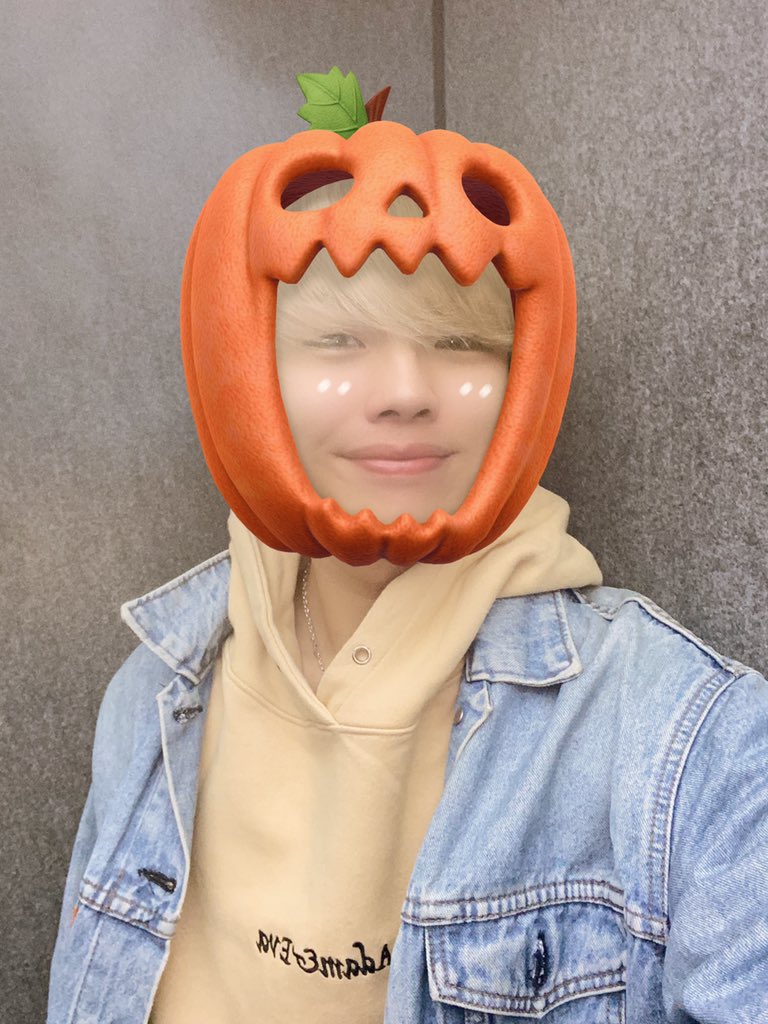miyuu0429_'s tweet photo. ハッピーハロウィン🎃 https://t.co/vNMOgsaXlm