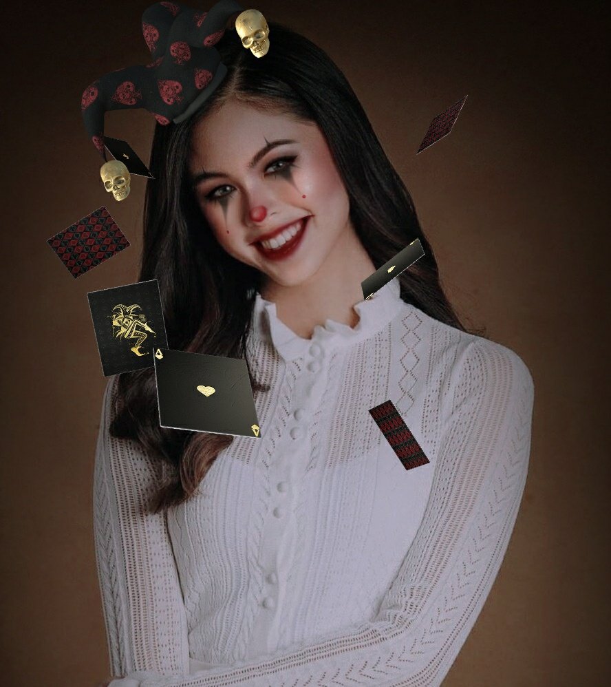 'Halloween is not only about putting on a costume, but it's about finding the imagination and costume within ourselves.'

— Elvis Duran

HELLOween KISSES
HELLOween KISSES
HELLOween KISSES

#KissesDelavin
@KissesDelavin