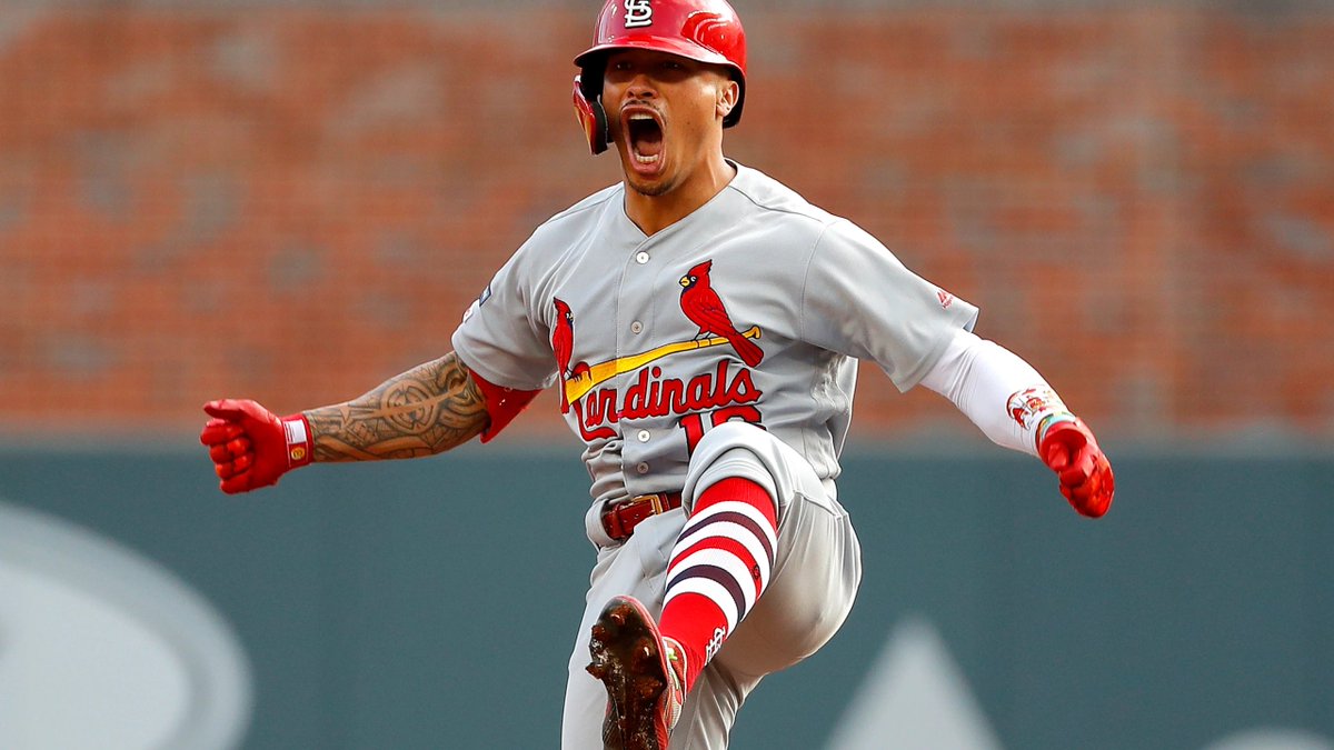 I see three options for 2B:1. 2B Kolten Wong'19: .285/.361/.423 .334 wOBA 108 wrc+ 3.7 fWAR 5.2 rWAR 8 OAA 5.2 UZR 19 DRS'20: .265/.350/.326 .300 wOBA 92 wrc+ 1.3 fWAR 1.1 rWAR 2 OAA 3.8 UZR 6 DRS