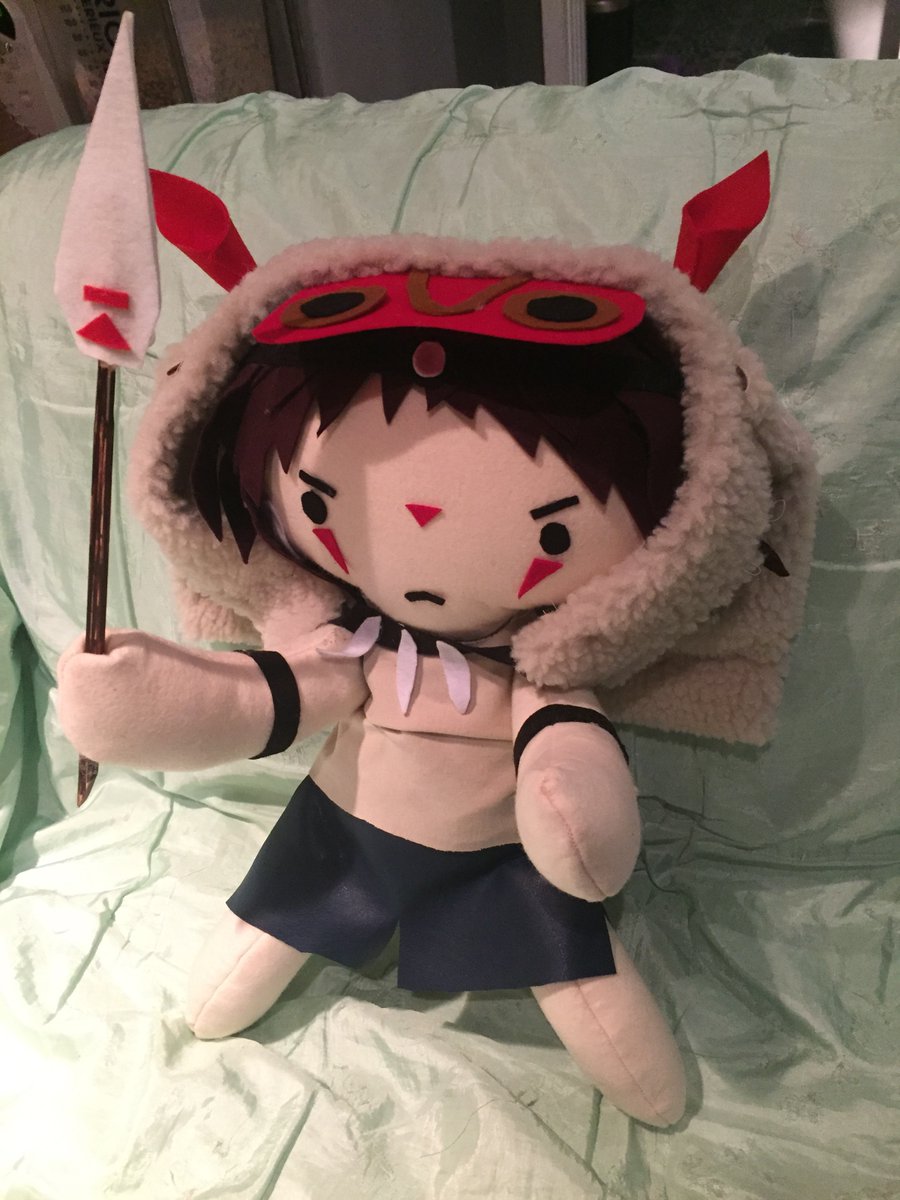 2016: princess mononoke and the night walker. my greatest technical achievement. there're light up LEDs sewn into that costume.