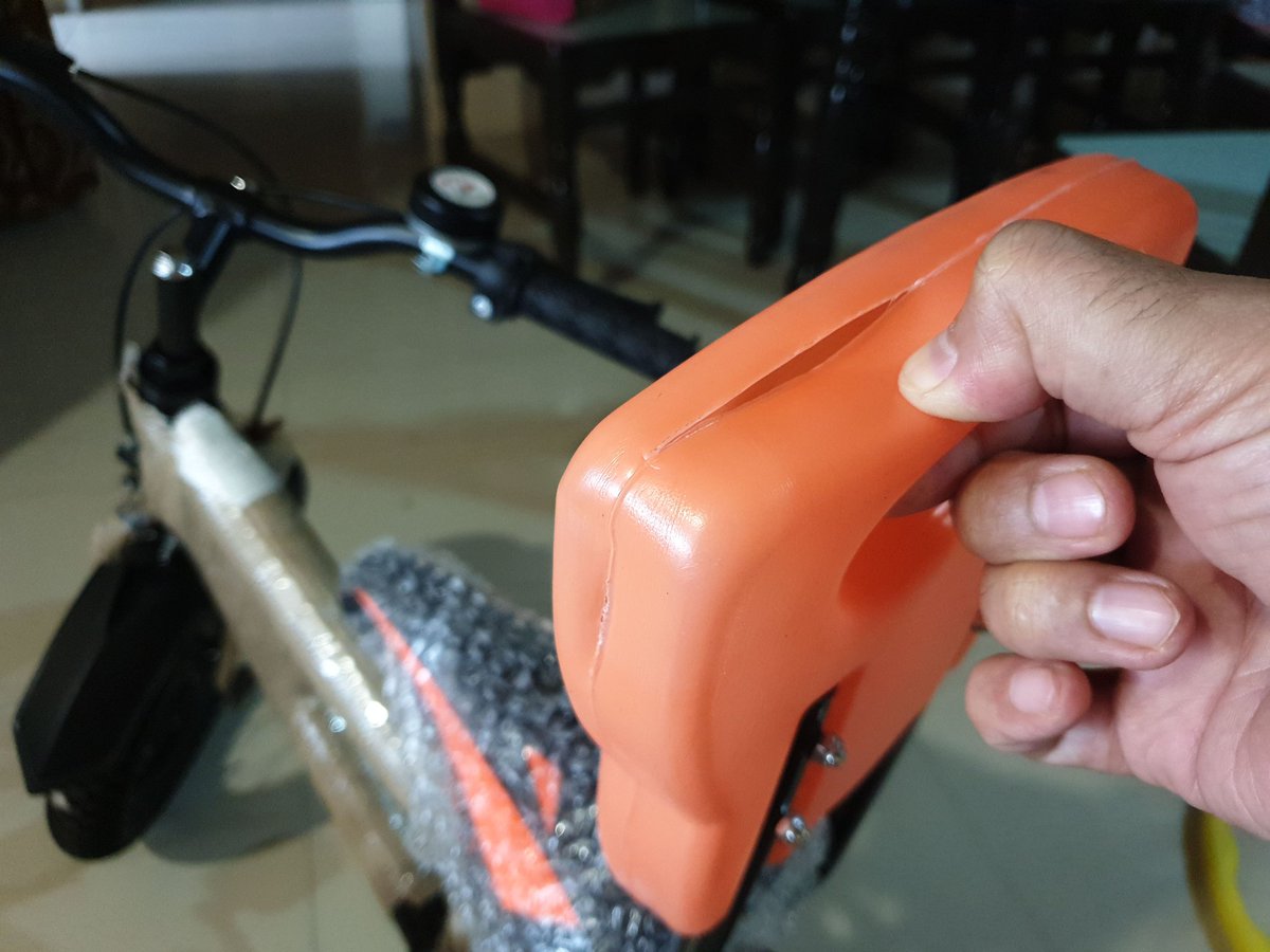 Mr_AmitD's tweet photo. @Hero_Cycles #HeroCycles Whistle 14..such an excellent product. My 3 year old loves it. Frame, tires everything is of great quality. Though, the plastic parts could have been of  better quality. We like Hero cycles and we know that you don't compromise on the quality. Thanks! https://t.co/sXSLnsmh8G