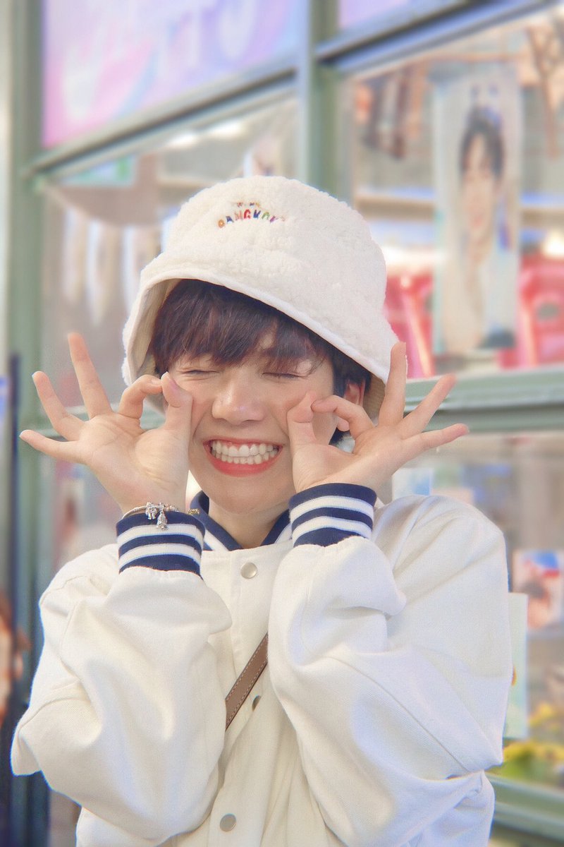 Cannot_moveon's tweet photo. [ 201031 ] @cooheartt 🥰🦋💖 

       “รับซาลาเปา2ที่ค่ะ”

#แคร์รอตของคุณกระต่าย
#24thchubbybunnyday https://t.co/e0bvs79zrw
