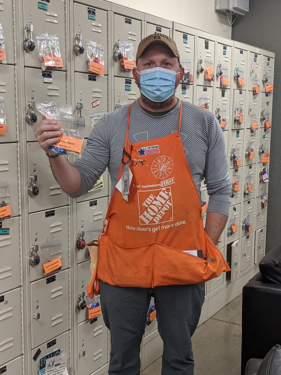 tshancock1125's tweet photo. Happy Halloween from 22-sixteen! @CaitlinNerison @AustinM16136127  @JuliaMaHD  @kear_tiffany @HinckJ @mick_mickw @jonathanamel https://t.co/XwAuz0a3gm