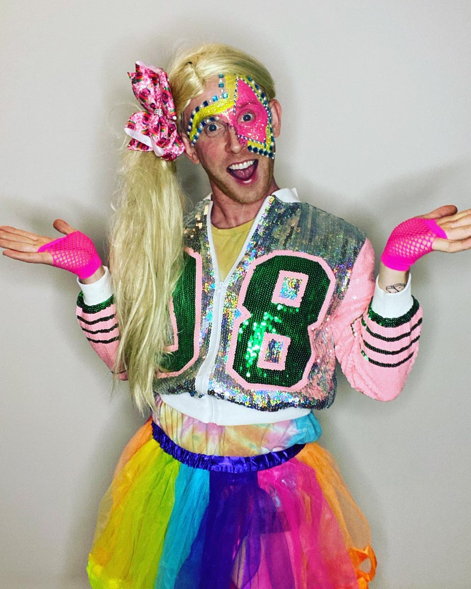 Ok but <a href="/itsjojosiwa/">JoJo Siwa</a> is SHAKING in her sequin high tops 🦄🌟🌈💕💛🧡❤️💚💜💖
•
HAPPY HALLOWEEN FROM TWEEN QUEEN JO JO SIWA 💀🎃👻
•
•
• 
#halloween #halloweencostume #happyhalloween #jojosiwa #jojosiwamemes #jojosiwafan