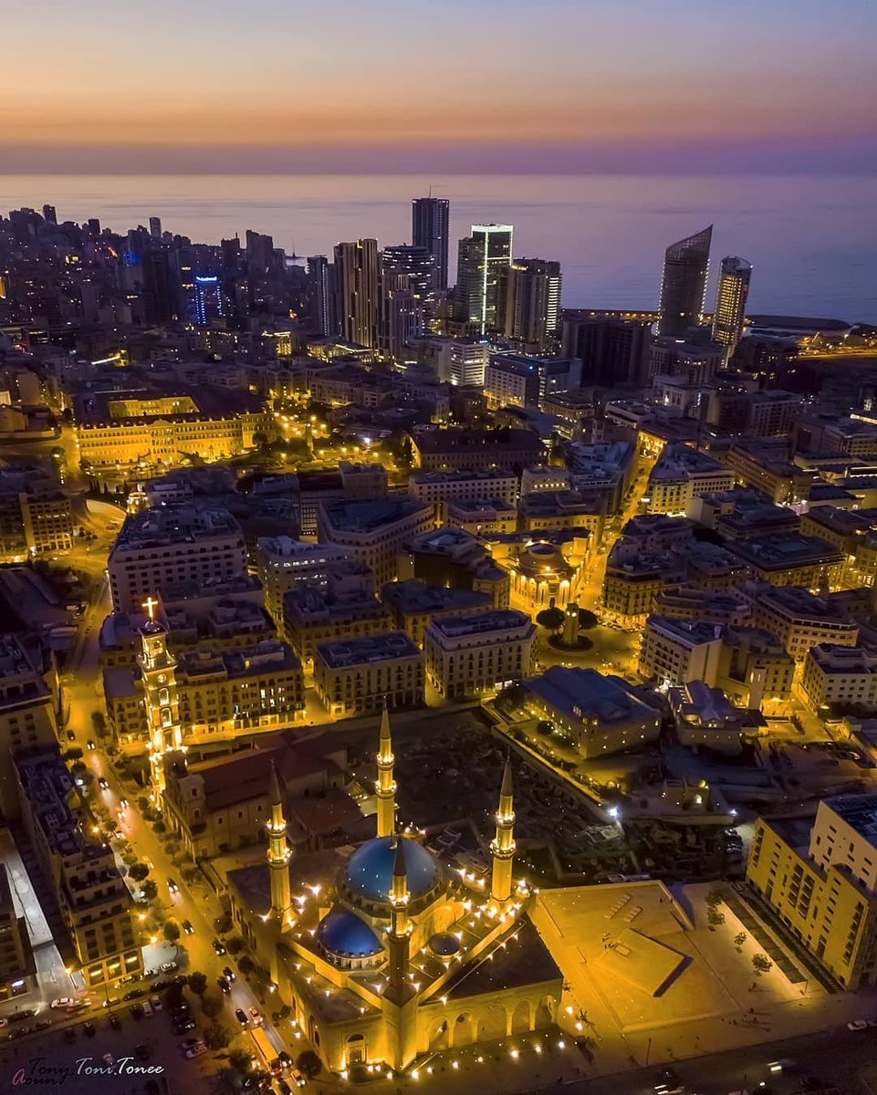PageBeirut's tweet photo. Beirut will forever &amp; ever be the city of hope &amp; power! ❤ 🇱🇧
No matter how hard it falls, it will rise with each sunrise!

#بيروت_أم_الدنيا #بيروت_ما_بتموت #بيروت_مدينتي #مدينة_بيروت #بيروت #لبنان
Credits: ToniAoun #BeirutPage #Beirut #Lebanon https://t.co/IyPcH9db3Y