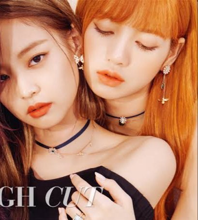 Lisa to Jennie: her entire being is charm.[Blackpink interview for Highcut Magazine Korea July 2017 Issue]ctto