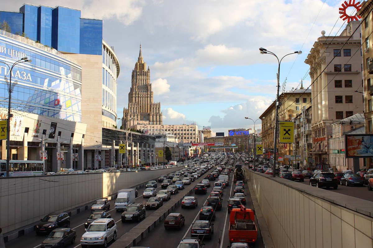 Метро Смоленская Москва