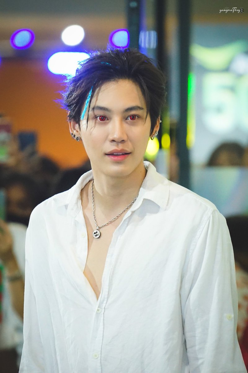 iammt_'s tweet photo. Forget being a Prince,
I want to be a Vampire ..

#bb0un
#เด็กดีTalkWithบุ๋น
#DekDFandomFair https://t.co/e1yFj4HUaV