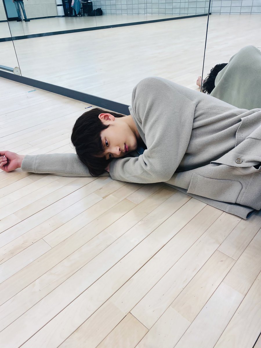 GHOST9OFFICIAL's tweet photo. [#이우진]

팬싸 마지막이라 너무 아쉬워요ㅠㅠ
하지만 그럴수록 더 홧팅!! https://t.co/M4c1LTNg7S