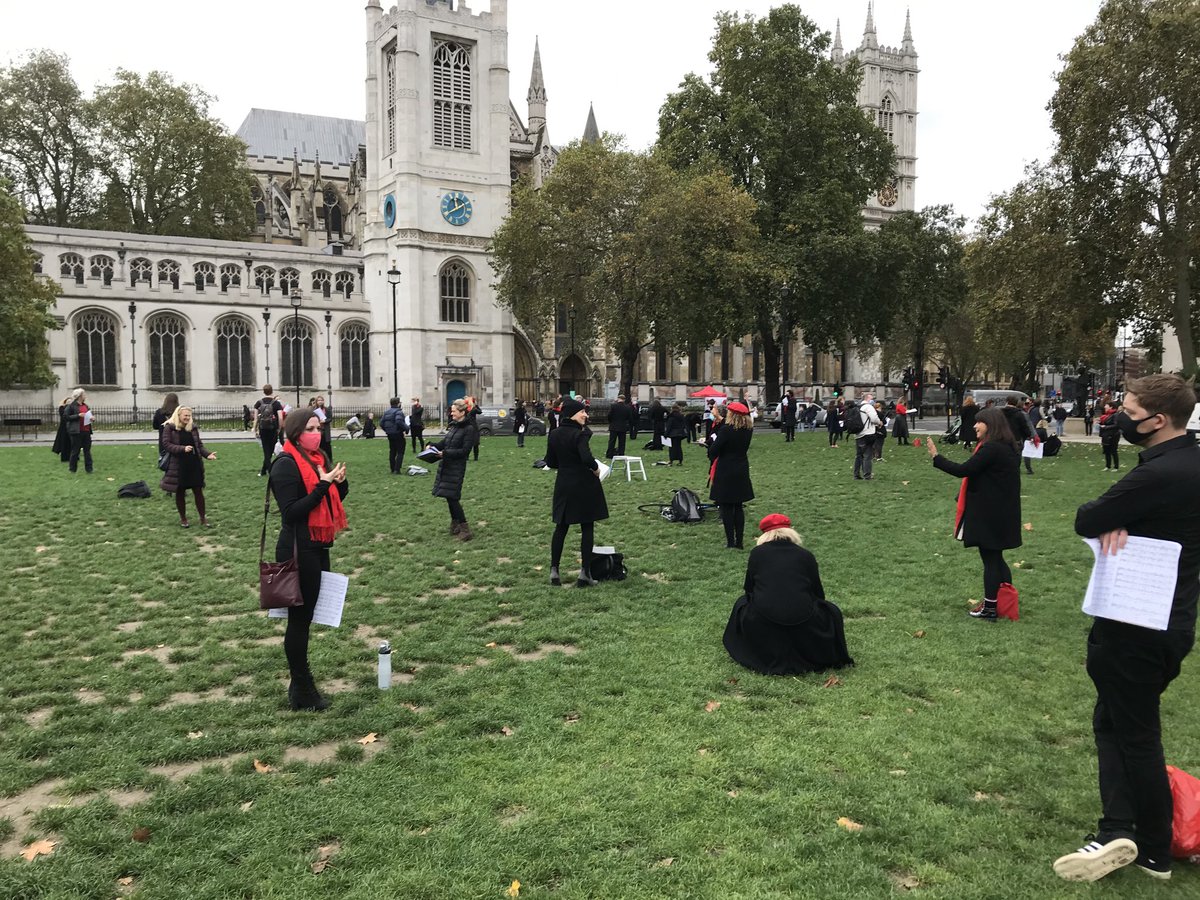 Getting ready for our simultaneously uplifting &amp; distressing Parliament Square Opera Protest yesterday #wemakeevents! #letmusiclive #wearethedestination #musiciansunion #incorporatedsocietyofmusicians ⁦<a href="/letmusicliveuk/">Let Music Live</a>⁩