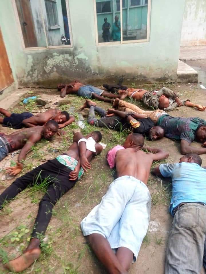 NgoziNnorom's tweet photo. This on going genocide in obigbo Rivers State BIAFRA land is alarming and the world are doing anything to stop this...oh God what a world we live in....@UN @AU @realDonaldTrump stop this genocide going on now in biafra land by Nigeria murderous army. @WORLDLeadersNET 
#EndNigeria https://t.co/BHCg3ySWvO