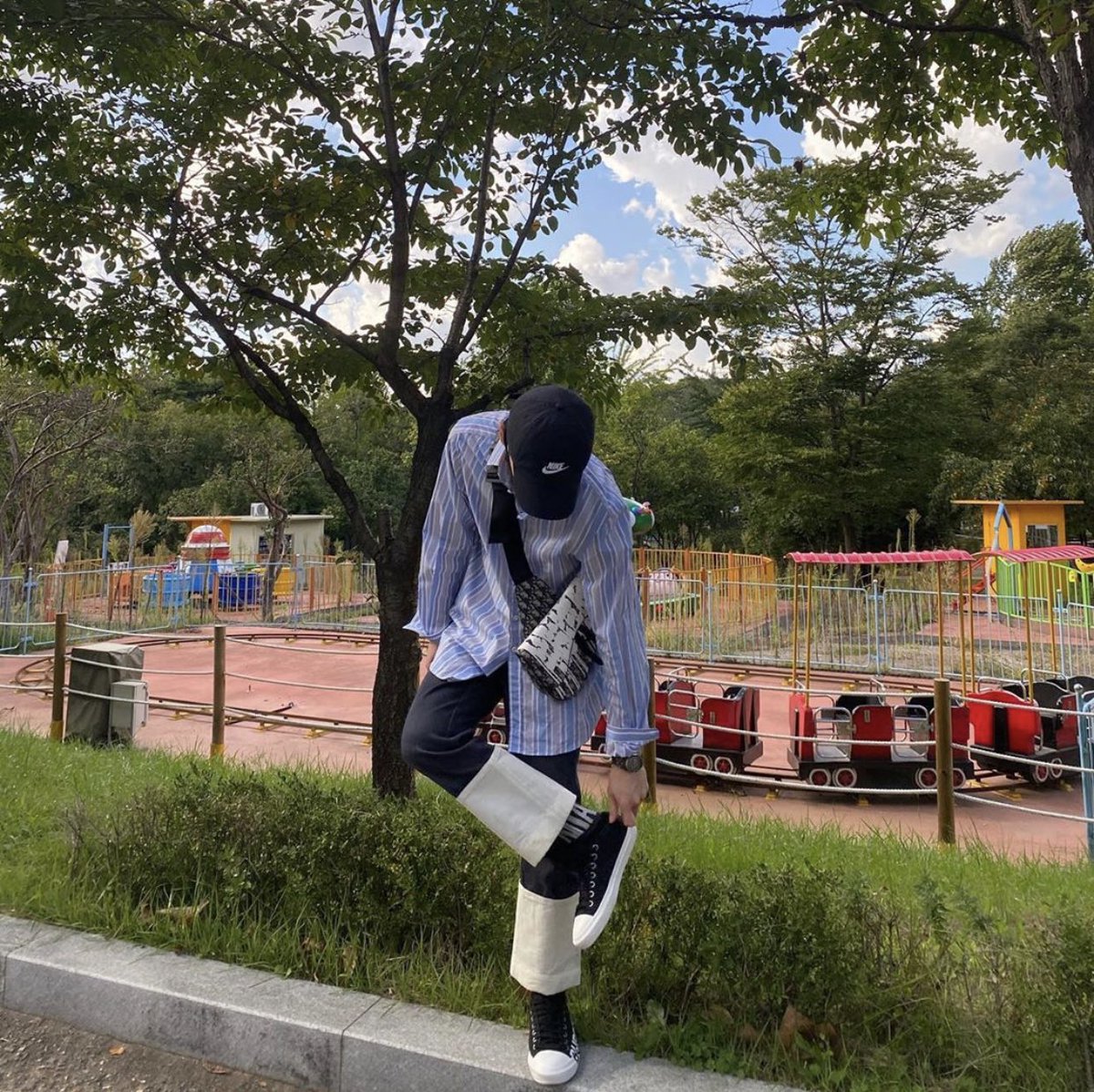 lovekey2018N's tweet photo. Keyちゃんインスタ！！！！！！🥰💕
ありがとう( ˘͈ ᵕ ˘͈  )💎

あ！そのバック前も見たぞ👀❗
どこかにお出かけしたのかな？
空もきれいなこと⛅️💙
天気が良くてよかったね！😊♡

私も最近空の雲の写真を撮るのが好き〜(4枚目はらぶきー作) https://t.co/bUw4pkvOcu