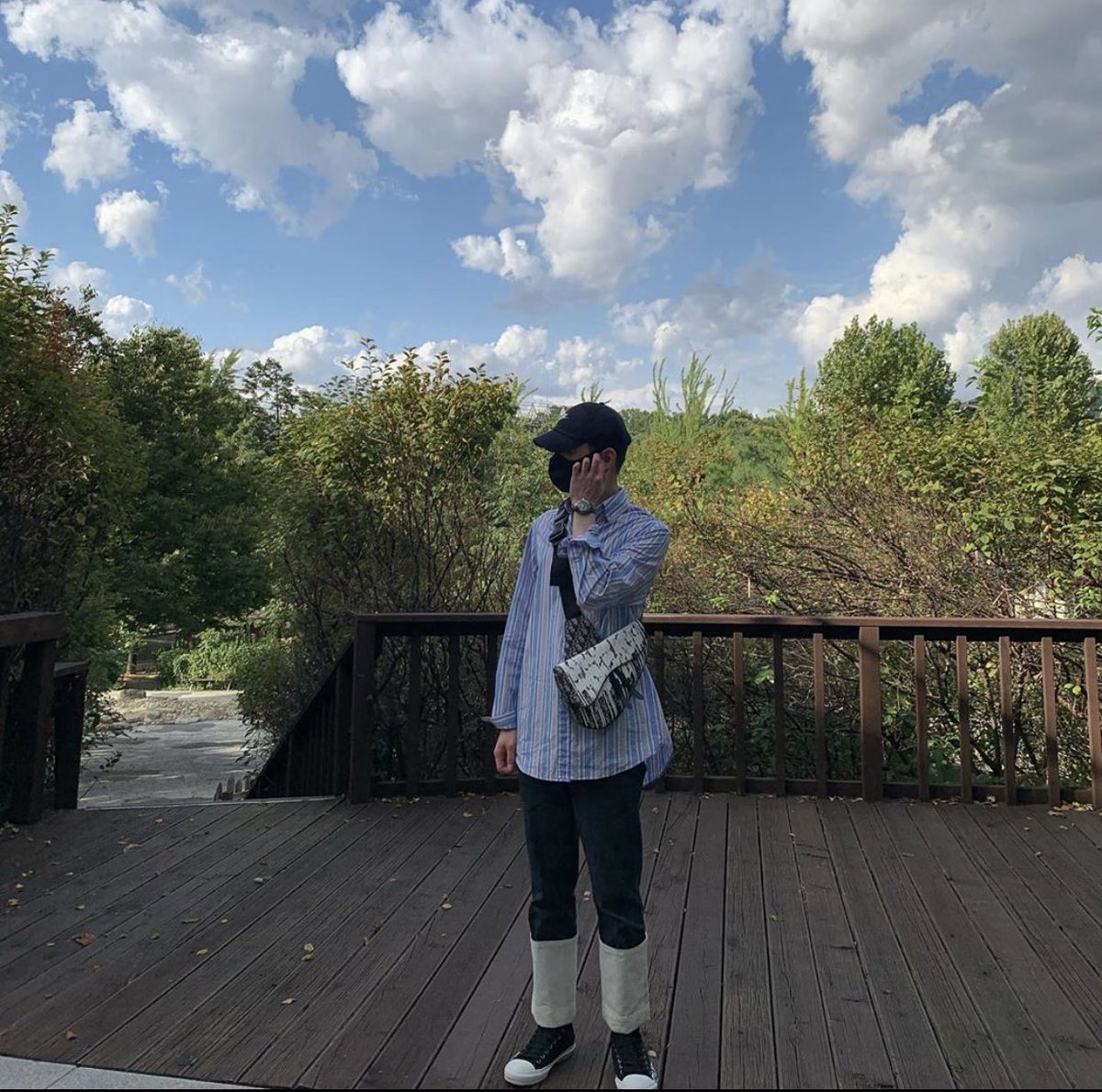 lovekey2018N's tweet photo. Keyちゃんインスタ！！！！！！🥰💕
ありがとう( ˘͈ ᵕ ˘͈  )💎

あ！そのバック前も見たぞ👀❗
どこかにお出かけしたのかな？
空もきれいなこと⛅️💙
天気が良くてよかったね！😊♡

私も最近空の雲の写真を撮るのが好き〜(4枚目はらぶきー作) https://t.co/bUw4pkvOcu