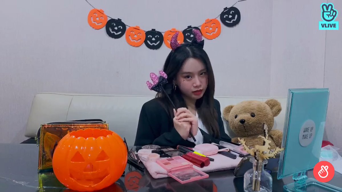 NT053002's tweet photo. 언니 오늘 진짜 행복한 할로윈이였어💜 컴백 기다릴게 언니 보고싶다!! 빨리 이상황이 끝나서 만날날을 기다릴게!
#NT #NATTY #나띠 #NTMADE https://t.co/Y3DlCRprvA