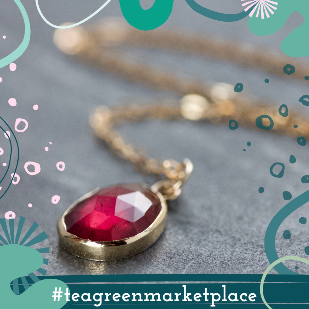 * Just added *

New &amp; exclusive this wknd, this gloriously gothic, gold silver &amp; garnet necklace is just in time for #teagreenmarketplace &amp; Hallowe'en 👻 🎃 

Find it at lisacrockard.com and follow teagreenmarketplace on Facebook for more gifts from Scottish makers!