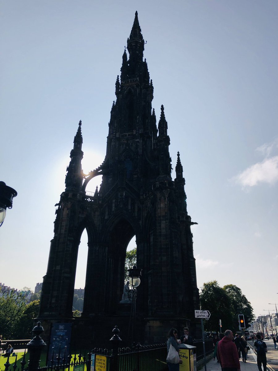 living_Scottish's tweet photo. #VisitScotland #Edinburgh #livingscottish #RoyalsFamily https://t.co/cb60aF56kH
