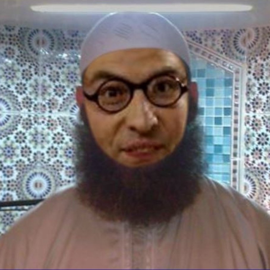 AdriaanBeenen's tweet image. We moeten pal staan voor de vrijheid van #godsdienst.
#onthoofding maakt deel uit van de islamitische liturgie en is dus legaal wanneer de ware #profeet beledigd wordt.
Een verbod op belediging zou dus heel veel bloedvergieten kunnen voorkomen.
DOEN dus!