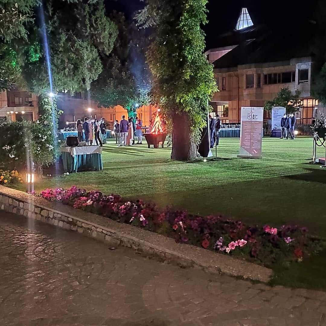 RaoAbhi5's tweet photo. LBSNAA night beauty 😍  #lbsnaa #mussoorie #iasofficers #IAS #UPSC #dreamupsc #UPSC2020 #upscprelims #dcdm #IPS #ifs https://t.co/4tlwHoNwMk