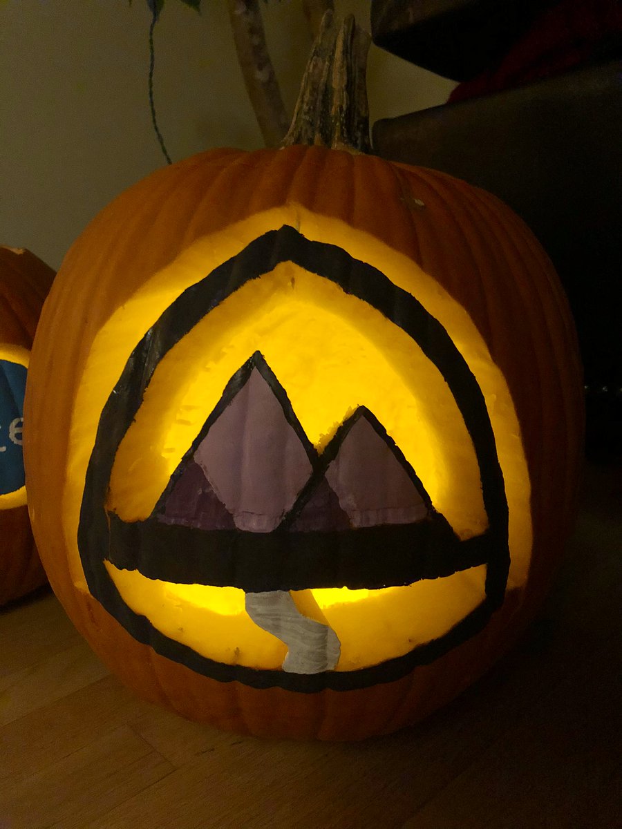 alyssa_ream16's tweet photo. Getting spooky with @trailhead this Halloween! #SalesforceSaturday #HalloweenAtHome #trailhead #trailblazercommunity #SalesforceOhana https://t.co/h1aY550Ziq