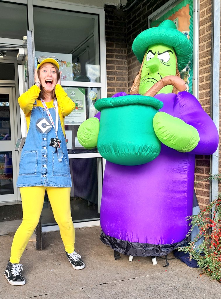 MissMacfarlane1's tweet photo. Happy Halloween! 🎃👻 @ThorntreeHT https://t.co/hykqFpEvEz