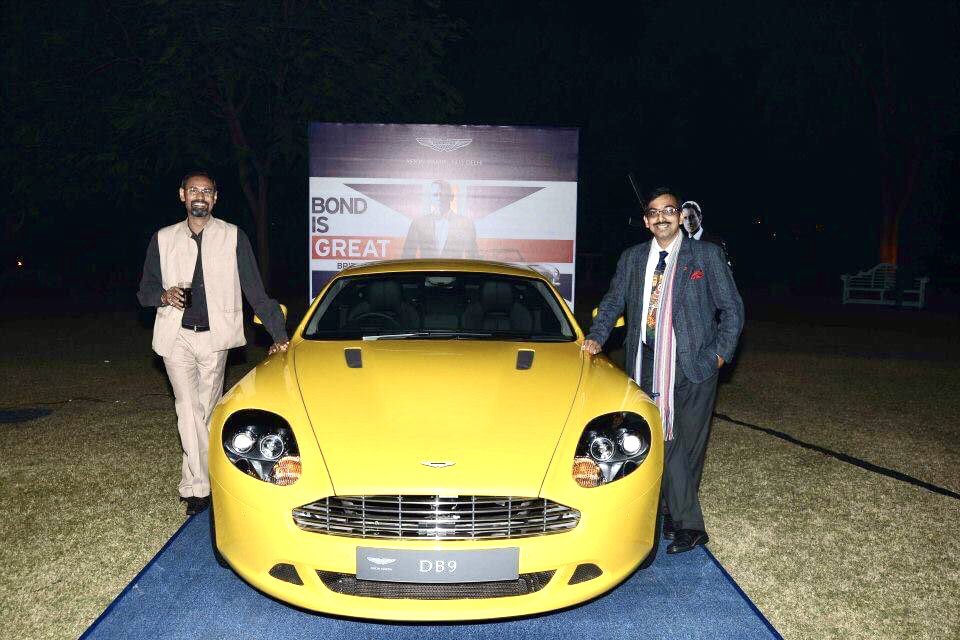 india_singhal's tweet photo. This one is for you #007JamesBond ♠️♥️♣️♦️You set the bar high with your portrayal of #JamesBond . A #legend on and off-screen. #RIP Sir #SeanConnery. Thank you for all your films 🎥 #BondIsGreat https://t.co/zSHlrFrA2Q