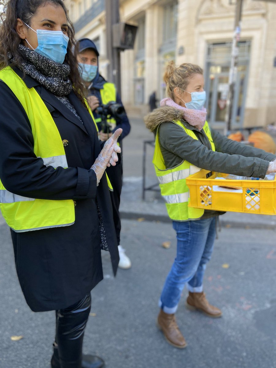 AssociationBm's tweet photo. Vos dons sont toujours redistribués avec transparence aux plus démunis. 

Vous aussi n’hésitez pas à nous soutenir et partager nos actions 🔝🔝

✔️Pour faire un don c’est par ici ⤵️

https://t.co/lQ3Fqd8JKg https://t.co/hWju9IUuzJ
